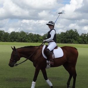 Meet your Posher, Alicia